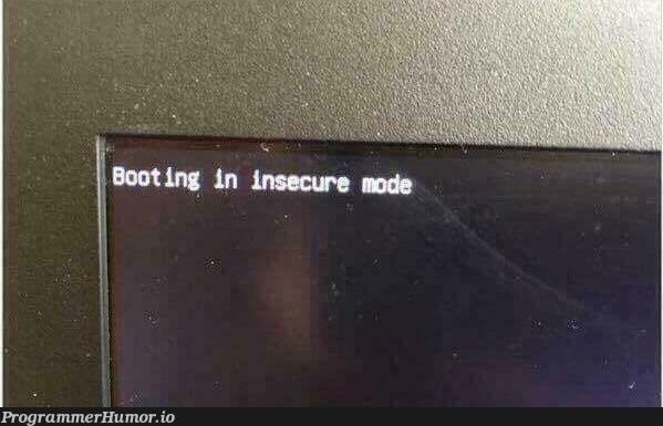 Finally, my computer reflects my personality. | computer-memes | ProgrammerHumor.io