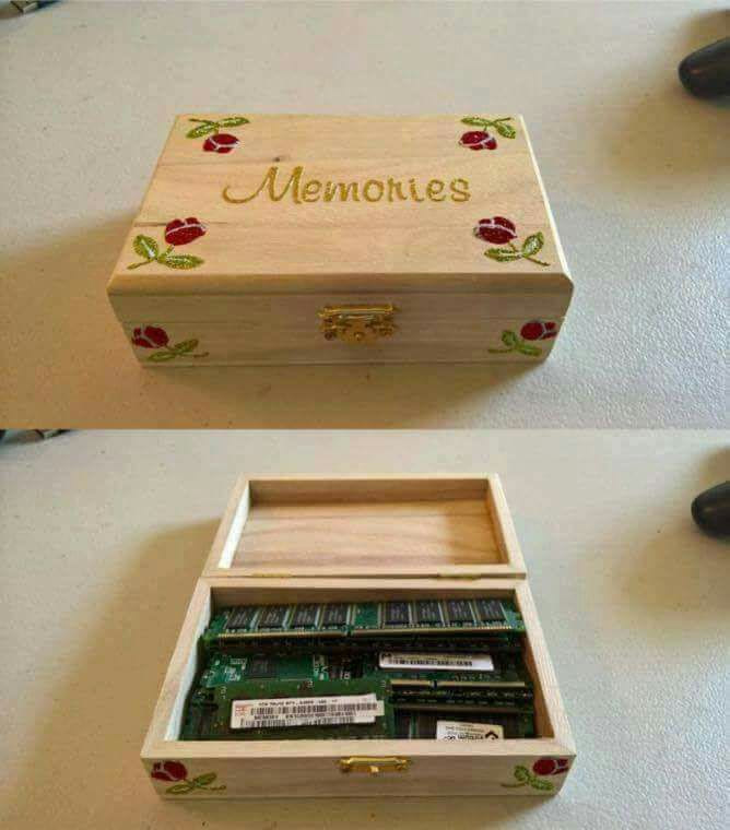 Storing you favorite memories in a box | ProgrammerHumor.io