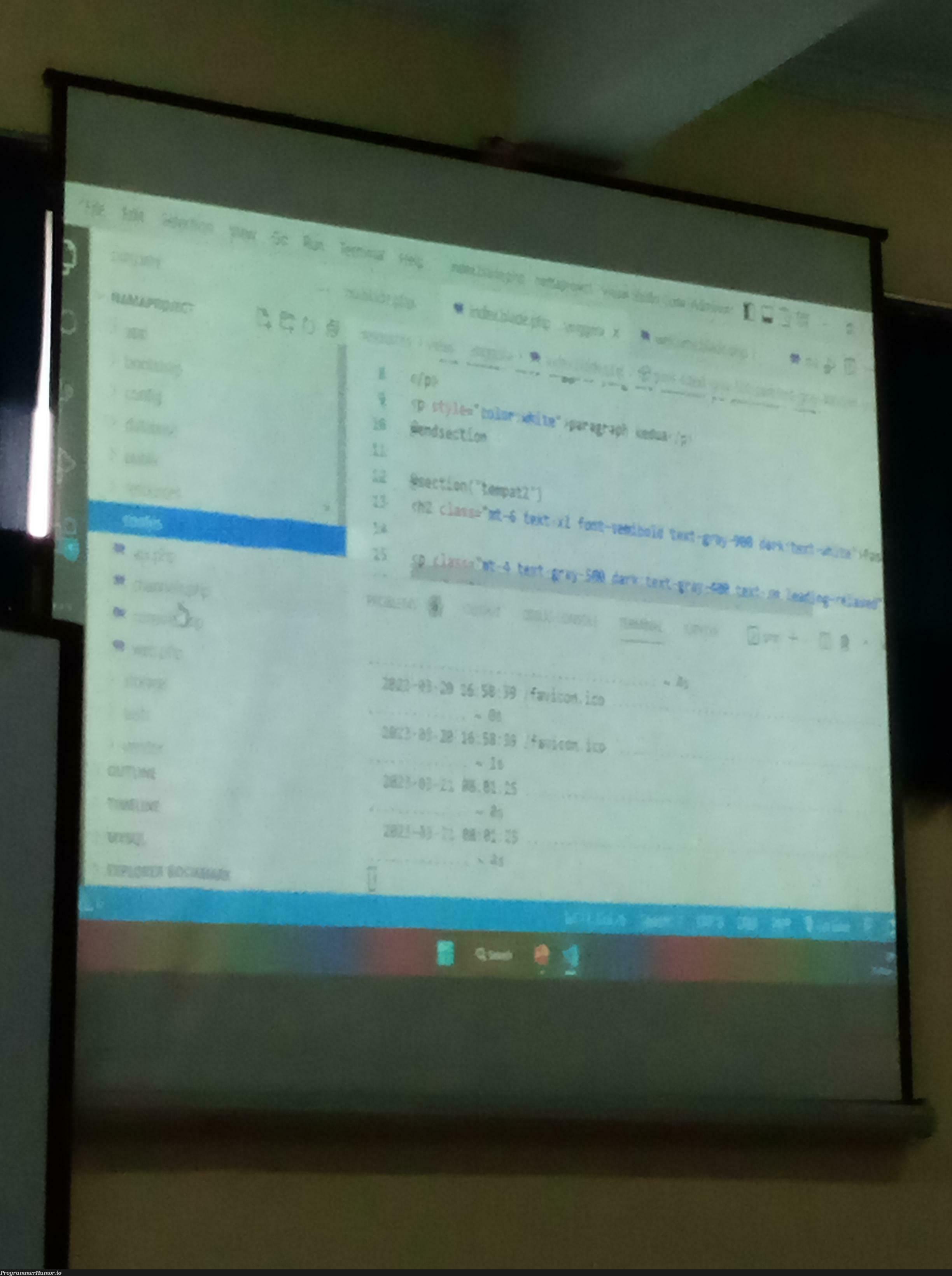 You know its going to be hard class when your teacher used white theme vsscode | code-memes, class-memes | ProgrammerHumor.io