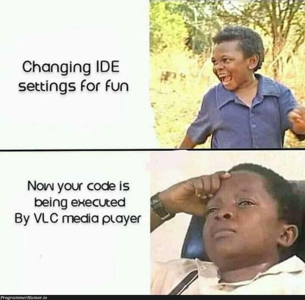 🤨 | code-memes, ide-memes | ProgrammerHumor.io