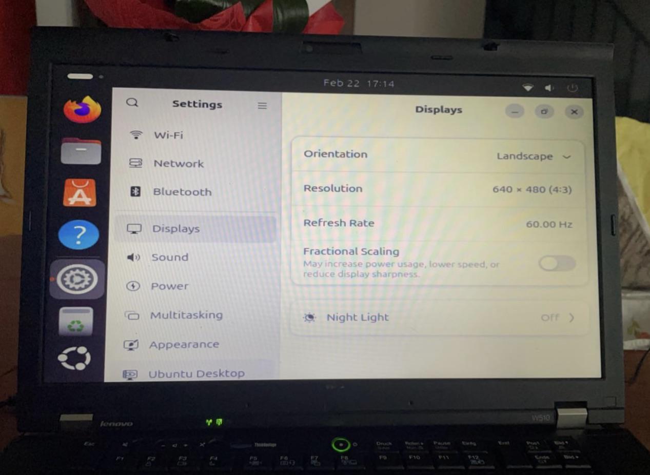 Linux Is Bugged Af Totally Unusable! Meanwhile, The Linux They Use: