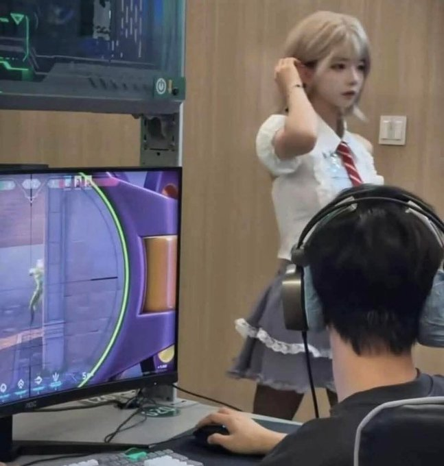 Bro Had His Priorities Set Right